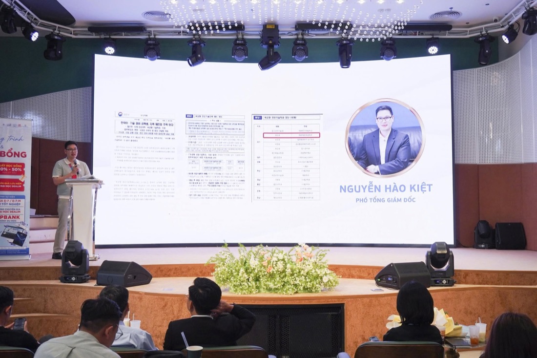 Buổi tư vấn lộ trình du học Hàn Quốc tại TNS GROUP